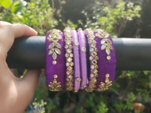 হ্যান্ডমেড এলিগ্যান্ট চুড়ি